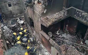 BREAKING NEWS: Rơi máy bay chở 133 hành khách ở Trung Quốc