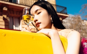 Á hậu Phương Anh khoe nét đẹp rạng ngời tại Paris