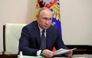 Tổng thống V.Putin khẳng định các nước phương Tây không thể cô lập Nga