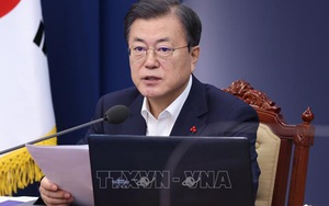 Hàn Quốc bắt giữ người biểu tình bên ngoài nhà riêng cựu Tổng thống Moon Jae-in