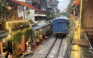 Hà Nội: Kiến nghị xử lý dứt điểm tụ điểm cà phê đường tàu