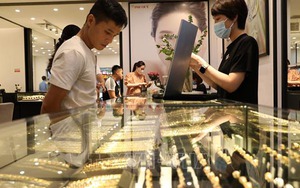 Giá vàng trong nước chiều 7/3 áp sát ngưỡng 73 triệu đồng/lượng