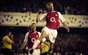 Tuyệt đỉnh 'First Touch' trong sự nghiệp Dennis Bergkamp