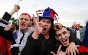 '50 sắc thái' của cổ động viên Nga sau chiến thắng 5-0