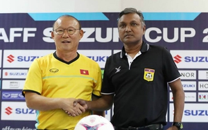 HLV Park Hang Seo nói gì khi gặp Lào?