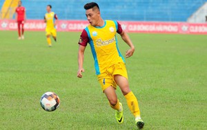 Thua Hà Nội 1-5, TP.HCM chiêu mộ 3 cầu thủ từ Khánh Hòa