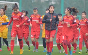 Tuyển nữ Việt Nam tập luyện đến sát Tết Nguyên đán
