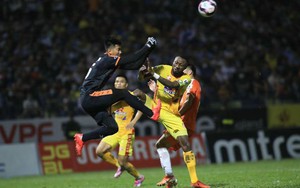 Mắc lỗi nghiêm trọng, Samson và Thế Hưng bị VFF treo giò 3 trận