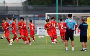 U22 Việt Nam tập dưới sự chỉ đạo của HLV Park Hang Seo