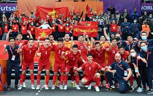 HLV Phạm Minh Giang về nước sau tuyển futsal Việt Nam