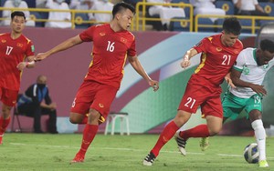 Đội tuyển Việt Nam khủng hoảng hàng phòng ngự