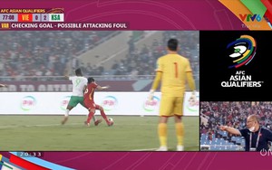 Cận cảnh tình huống VAR lại cứu cho đội tuyển Việt Nam một bàn thua