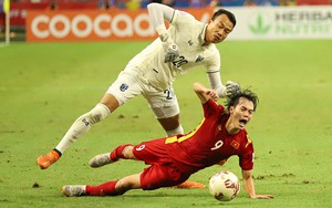 Trọng tài gây bất lợi cho tuyển Việt Nam như thế nào?