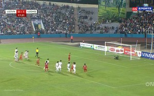 Văn Tới gỡ hòa cho U23 Việt Nam trên chấm phạt đền