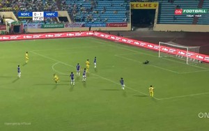 Marcio dứt điểm từ xa hạ gục thủ môn Văn Công