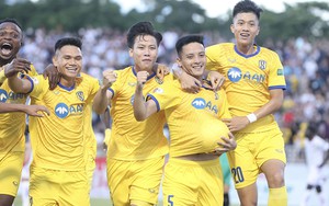 Video bàn thắng SLNA 3-0 Hải Phòng: Lập siêu phẩm, chiếm ngôi đầu