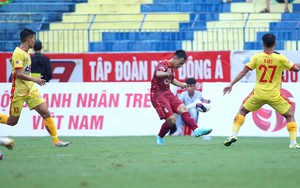 Video bàn thắng Thanh Hóa 2-1 Bình Định: Cú sảy chân bất ngờ