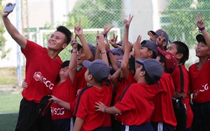 Xem TRỰC TIẾP lễ mừng công U23 Việt Nam ở sân Thống Nhất - TPHCM