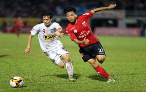 Nước mắt Văn Toàn và sự bất lực của Công Phượng