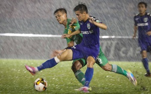 Tiền đạo U23 Việt Nam tỏa sáng, B.Bình Dương trụ hạng