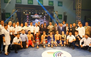 Võ sĩ Việt hạ knock-out tay đấm Hàn Quốc