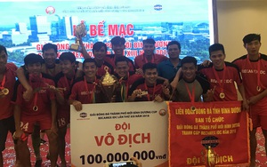 Nhà vô địch bóng đá phong trào miền Nam nhận thưởng 'khủng'