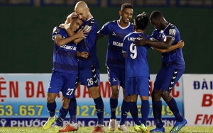 Đội trưởng B.Bình Dương thừa nhận áp lực với HLV Trần Minh Chiến