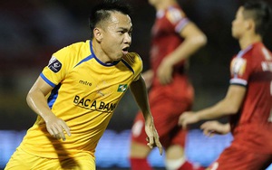 Đội hình đề cử ĐTQG 'khủng' bị HLV Park Hang Seo ngó lơ