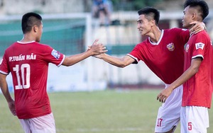 Đội của 'Mourinho Việt Nam' áp sát chức vô địch giải hạng nhất