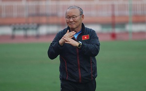 Thầy Park chọn lối chơi như HLV Thái Lan
