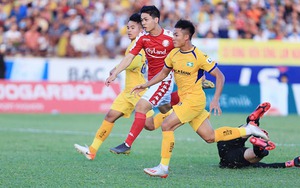 Công Phượng gọi, Tiến Linh trả lời?