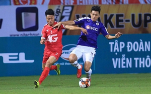 Văn Hậu như một ngoại binh cho Hà Nội FC