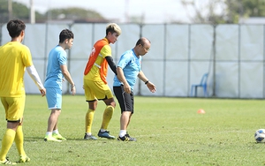 HLV Park Hang Seo giữ chân cho U22 Việt Nam