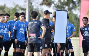 Tuyển Thái Lan lại không thắng các ngôi sao Thai League