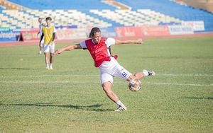 Anh Đức chìm, nổi cùng HAGL