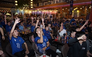 CĐV Việt Nam không ngủ với Chelsea và Mourinho