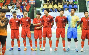 Cầu thủ phong trào đá trọng tài mất trí nhớ