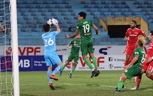 Bóng đá TPHCM rơi vào vòng xoáy trụ hạng