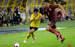 Tuyển Việt Nam khiến Thái Lan và Malaysia sốt ruột