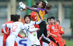 Huỳnh Như đua vô địch quốc gia cùng Hải Yến tại giải bóng đá nữ