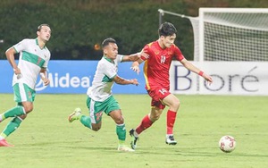 Hoàng Đức nổi bật đua Quả bóng vàng Việt Nam 2021