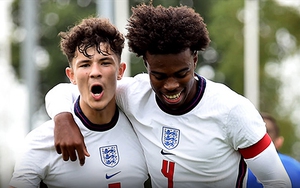 'Sao' Chelsea báo tin buồn cho bóng đá Thái Lan