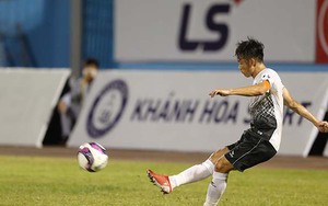 Cựu binh Tấn Tài lận đận ở giải hạng Nhất