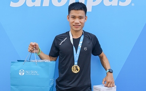 4 huy chương mạ vàng 24k được trao ở giải Marathon TP.HCM 2022