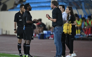 HLV Polking thay áo để đổi vận cho U23 Thái Lan