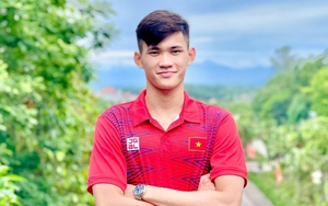 Kỷ lục gia SEA Games Thanh Bảo mong thoát nghèo nhờ bơi lội