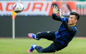 Bùi Tiến Dũng không cứu nổi CLB TP.HCM