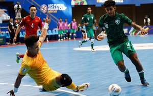 Văn Ý lại hoá 'Neuer', futsal Việt Nam đáng gờm với nhà vô địch World Cup