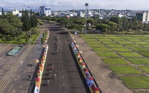 Nguyễn Thành Tâm lập cú đúp nhất chặng