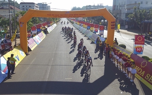 Phạm Quốc Cường giành Áo vàng giải xe đạp BTV Cúp Ống nhựa Hoa Sen 2017